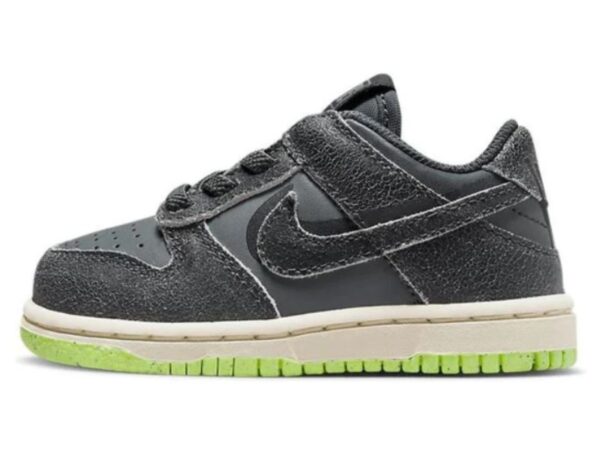 Nike Dunk Low 'Halloween'